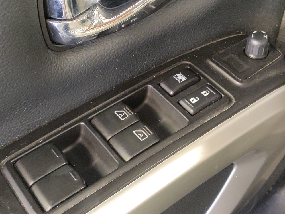 2019 Nissan Titan in Live Oak, TX 78233 - 18089858 27