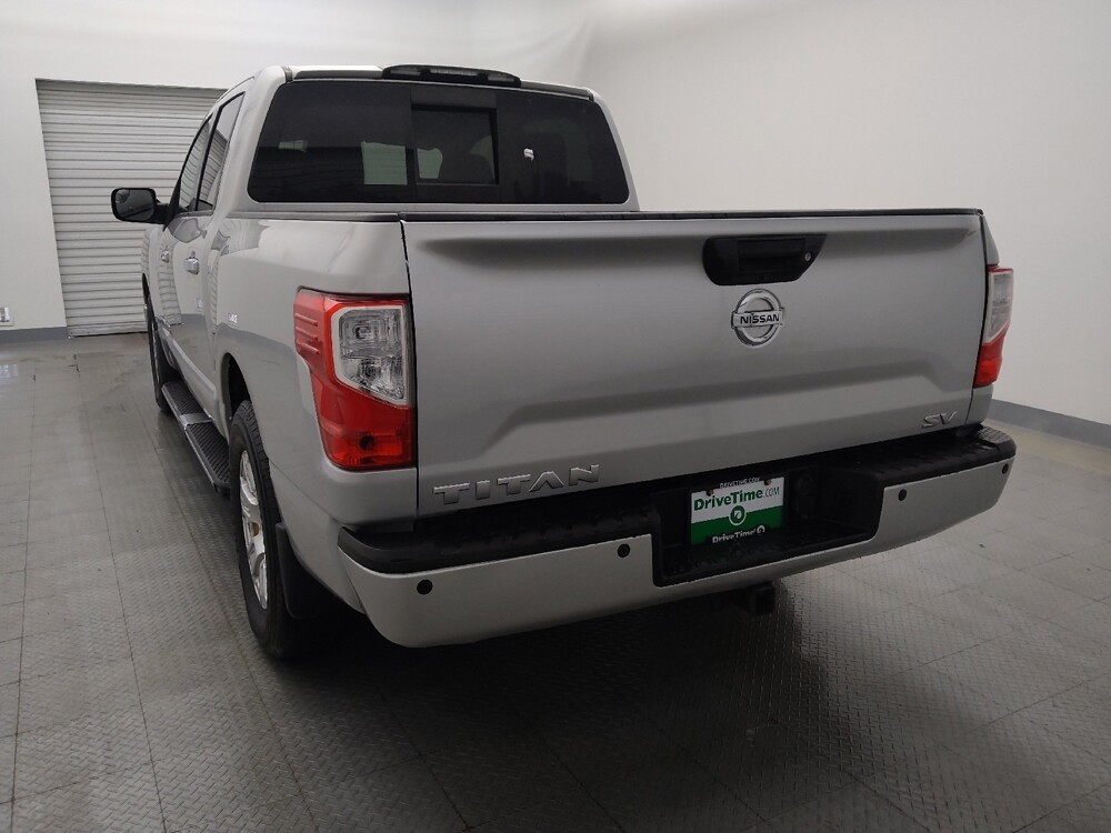 2019 Nissan Titan in Live Oak, TX 78233 - 18089858 6