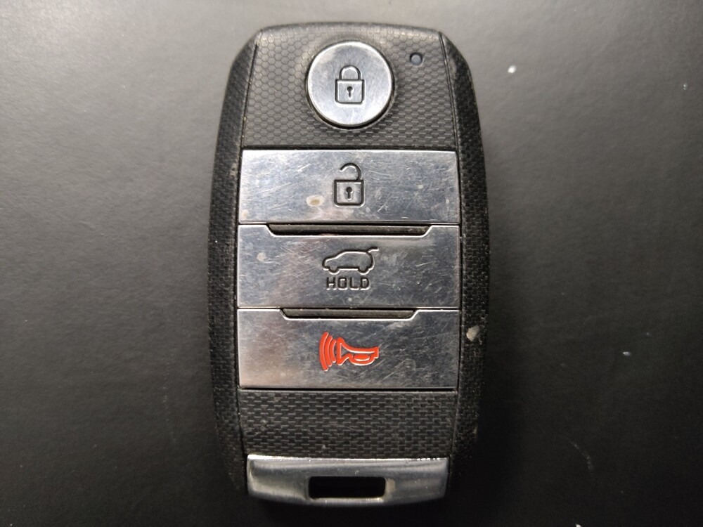 2019 Kia Sorento in Live Oak, TX 78233 - 18089861 32