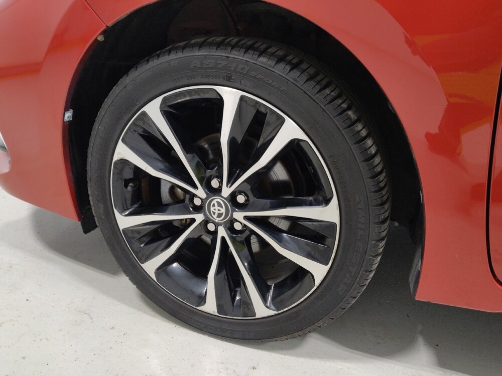 2018 Toyota Corolla in Columbus, OH 43228 - 18089868 31