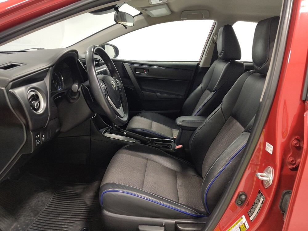 2018 Toyota Corolla in Columbus, OH 43228 - 18089868 17