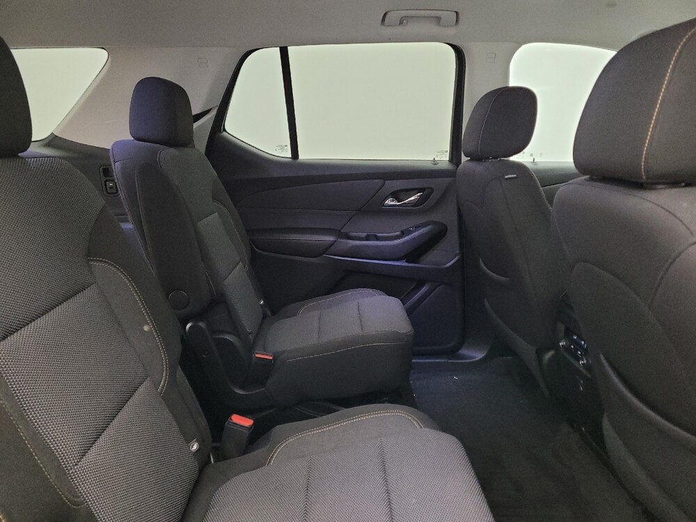 2020 Chevrolet Traverse in Columbus, OH 43228 - 18089870 19