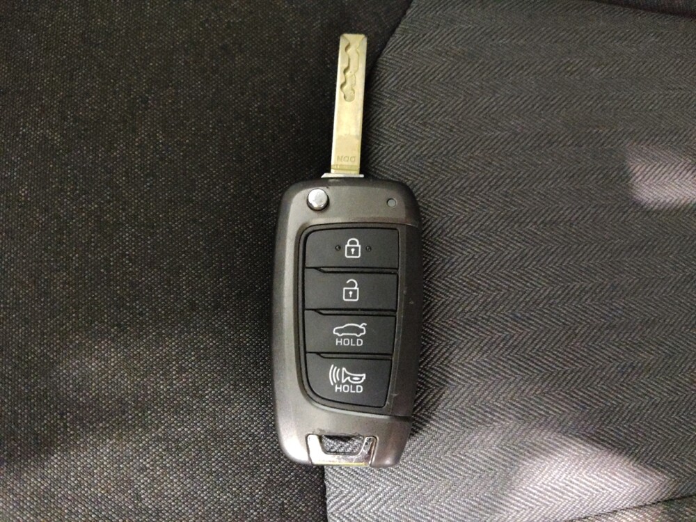 2020 Hyundai Sonata in Columbus, OH 43228 - 18089872 32