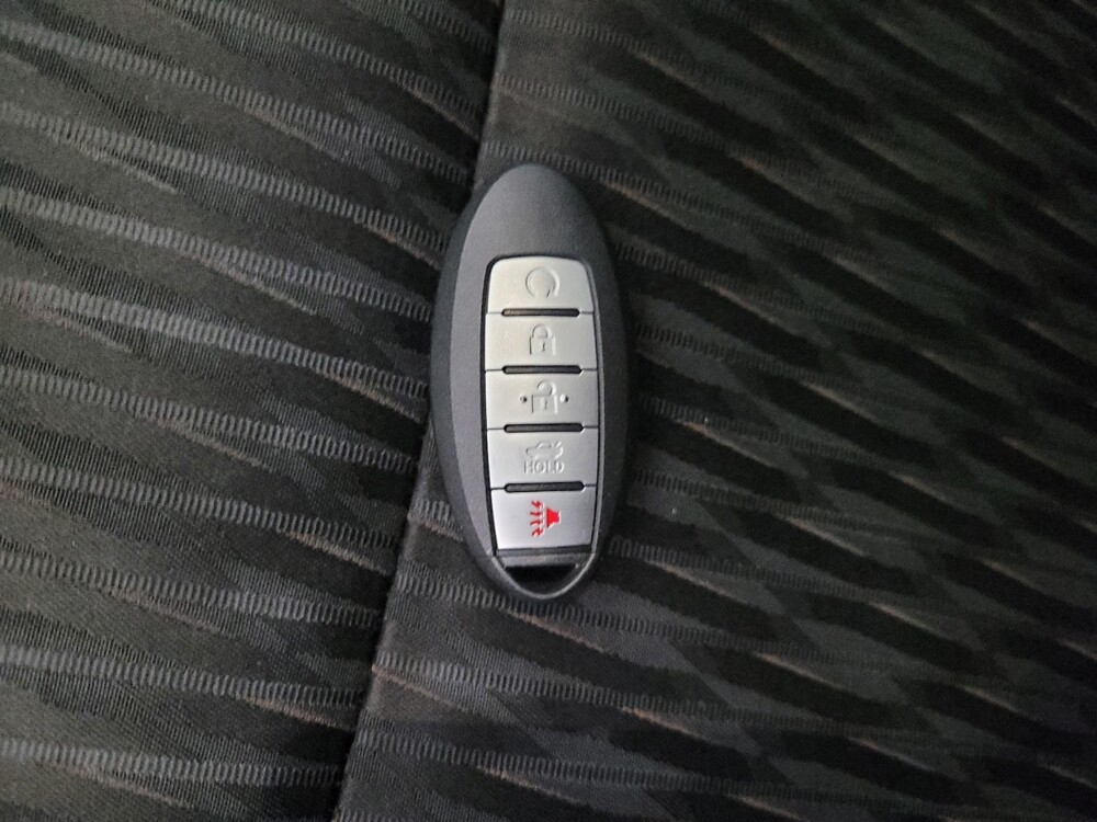 2018 Nissan Rogue in Plymouth Meeting, PA 19462 - 18089877 32