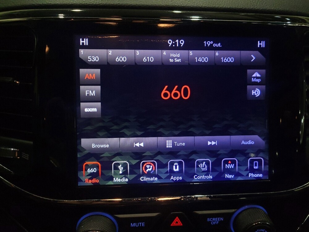 2019 Jeep Grand Cherokee in Plymouth Meeting, PA 19462 - 18089879 25