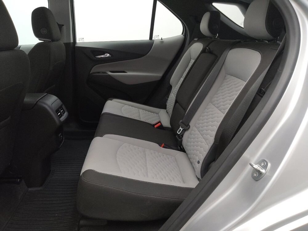 2020 Chevrolet Equinox in St. Louis, MO 63136 - 18089881 18