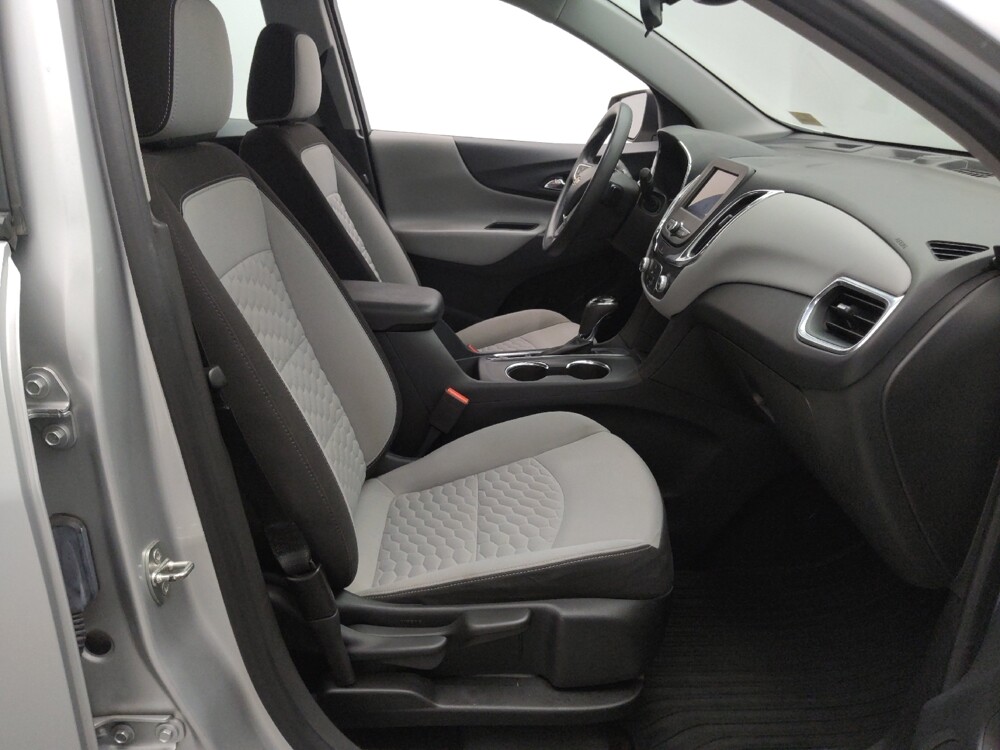 2020 Chevrolet Equinox in St. Louis, MO 63136 - 18089881 21