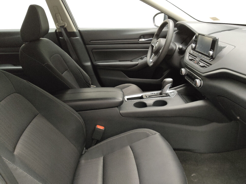 2022 Nissan Altima in Taylor, MI 48180 - 18089885 21