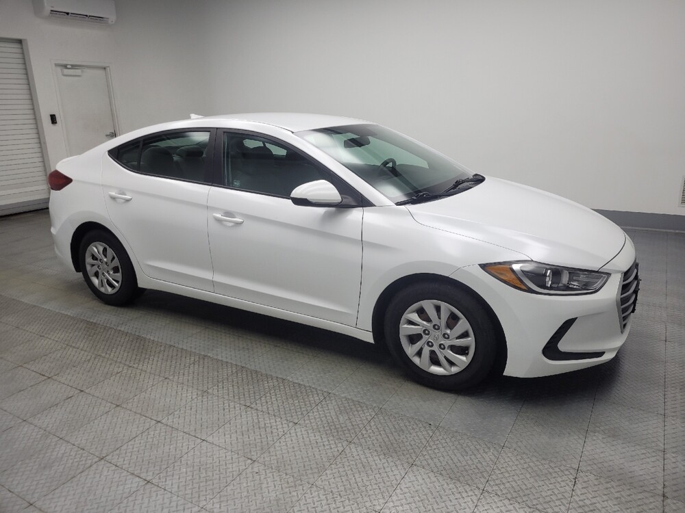 2017 Hyundai Elantra in Mishawaka, IN 46545 - 18089888 11