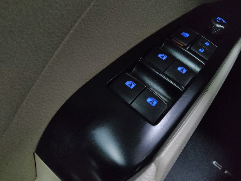 2019 Toyota Camry in Conyers, GA 30094 - 18089892 27