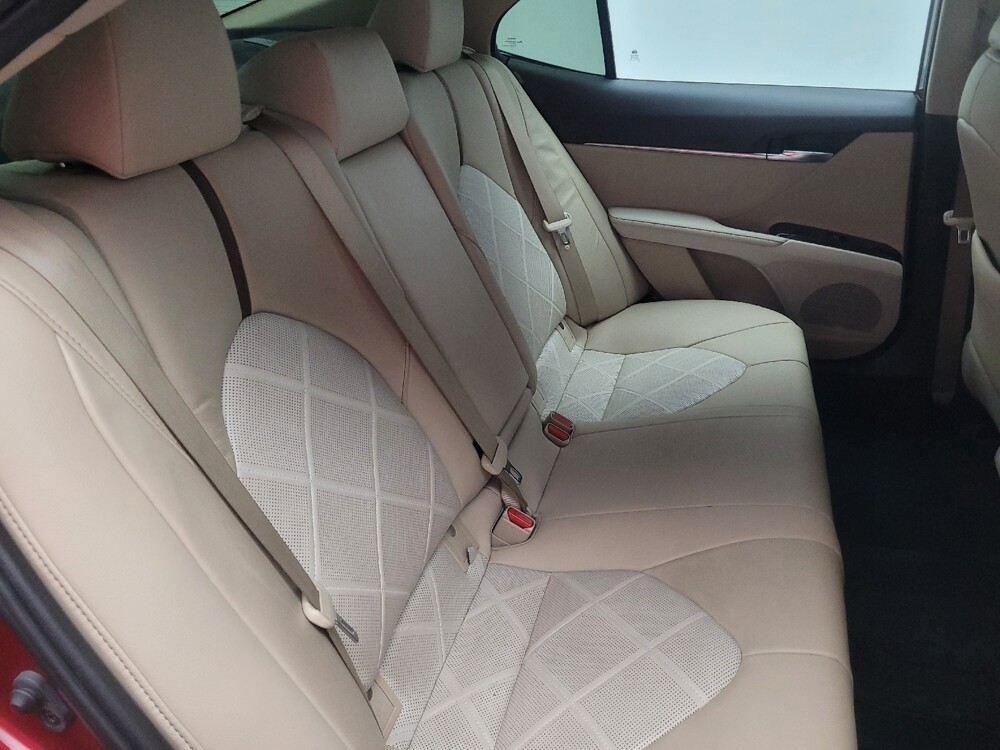 2019 Toyota Camry in Conyers, GA 30094 - 18089892 19