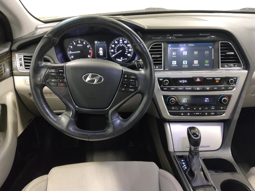 2016 Hyundai Sonata in Columbus, OH 43228 - 18089895 22
