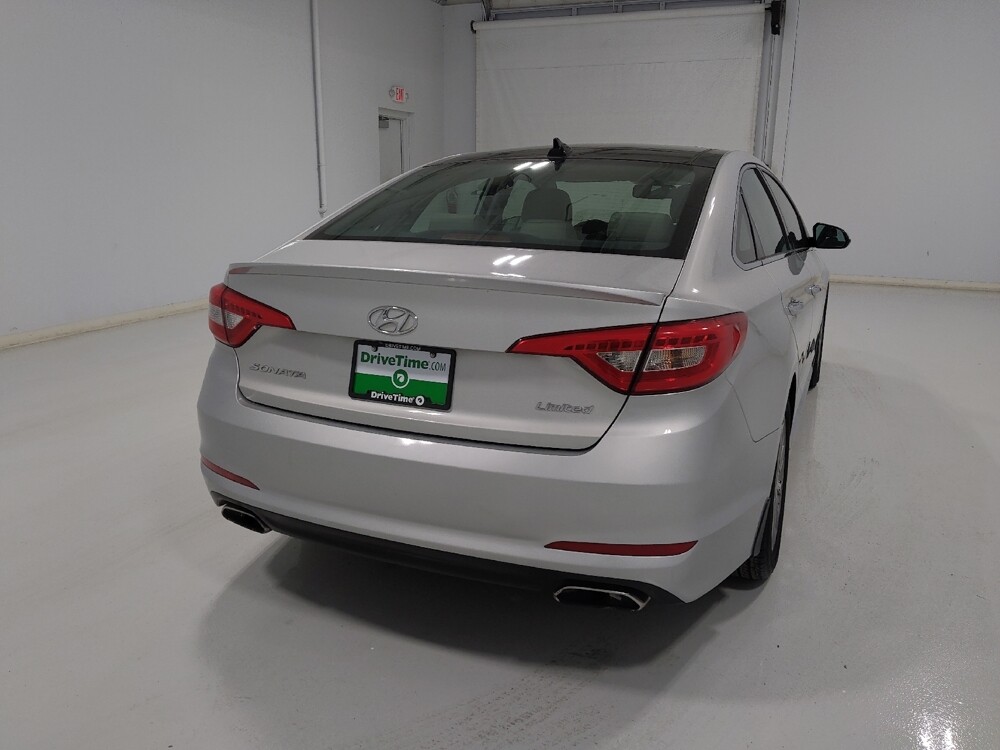 2016 Hyundai Sonata in Columbus, OH 43228 - 18089895 7