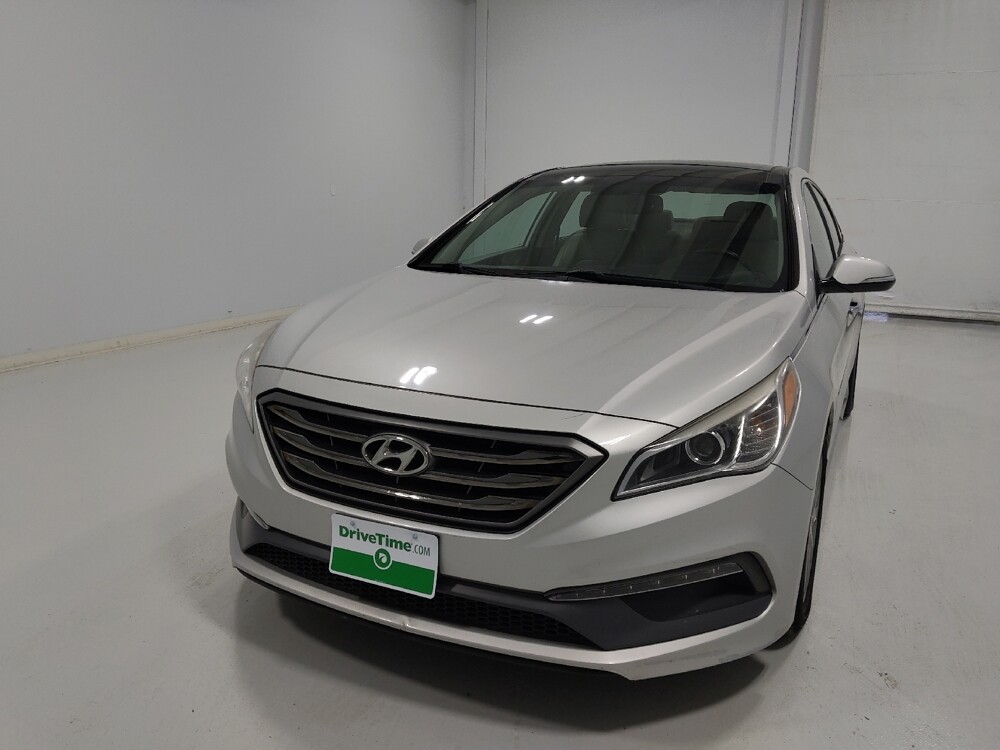 2016 Hyundai Sonata in Columbus, OH 43228 - 18089895 15