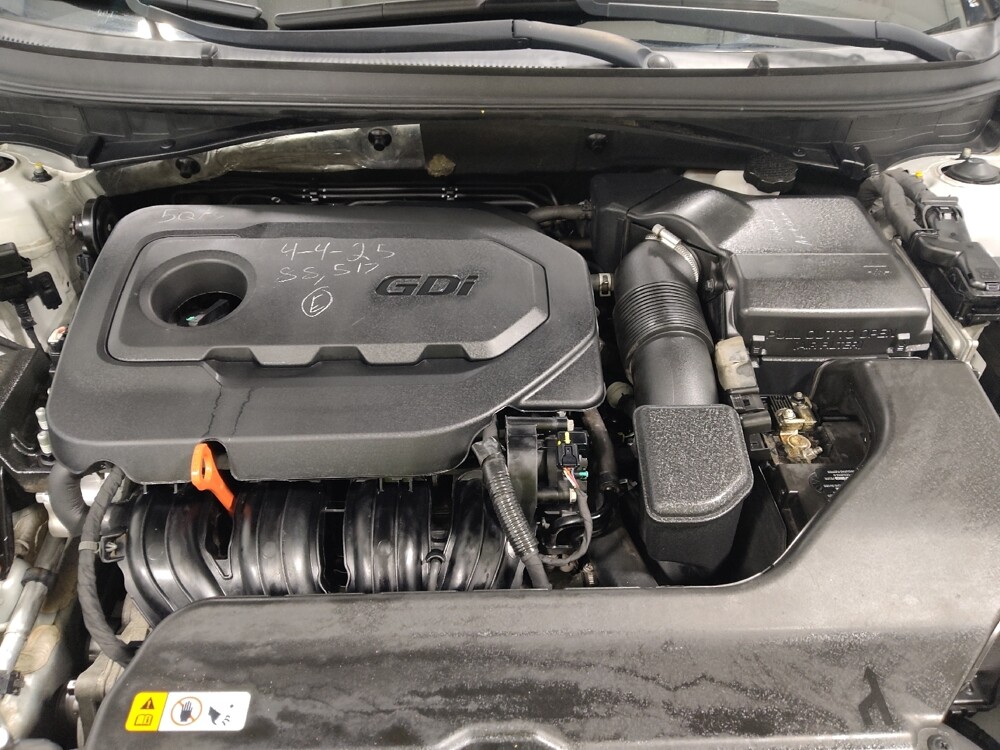 2016 Hyundai Sonata in Columbus, OH 43228 - 18089895 30