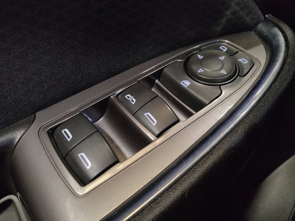 2017 Chevrolet Malibu in Miami, FL 33157 - 18089896 27