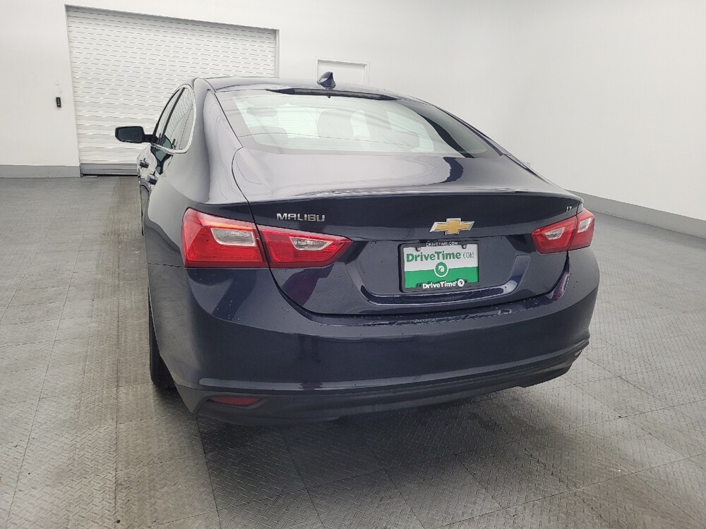 2017 Chevrolet Malibu in Miami, FL 33157 - 18089896 6