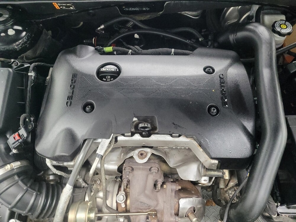 2020 Chevrolet Malibu in Ft Wayne, IN 46805 - 18089897 30