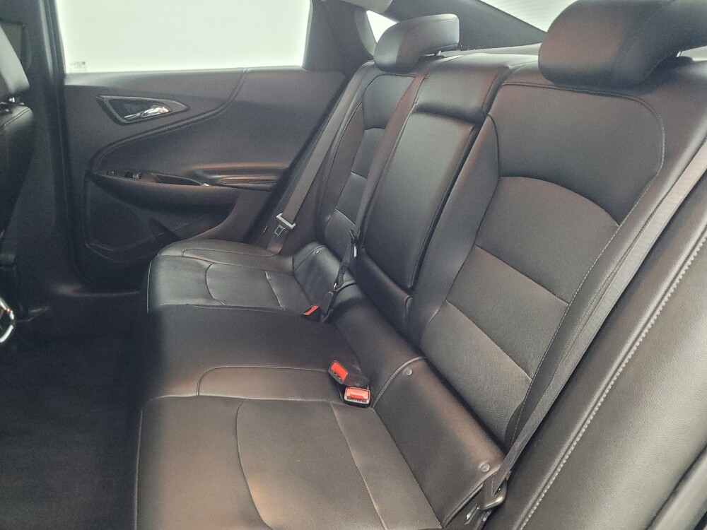 2020 Chevrolet Malibu in Ft Wayne, IN 46805 - 18089897 18