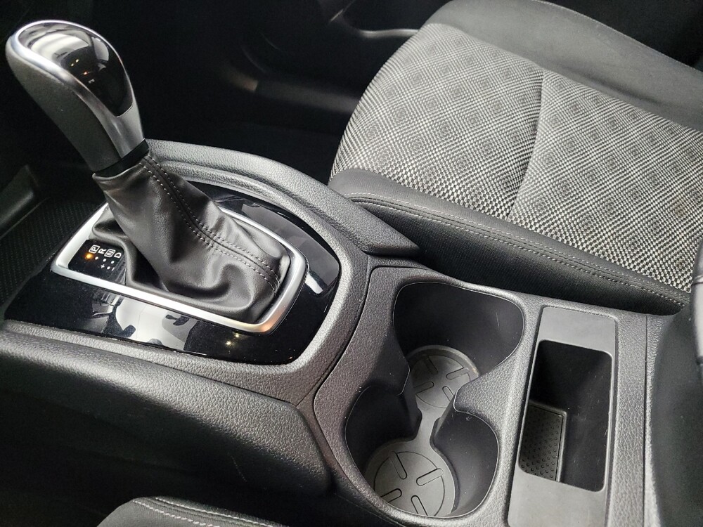 2017 Nissan Rogue Sport in Huntsville, AL 35816 - 18089899 26