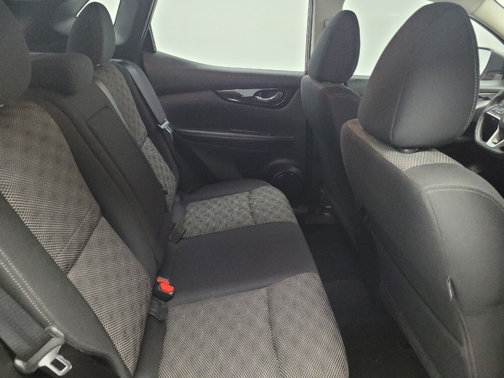 2017 Nissan Rogue Sport in Huntsville, AL 35816 - 18089899 19