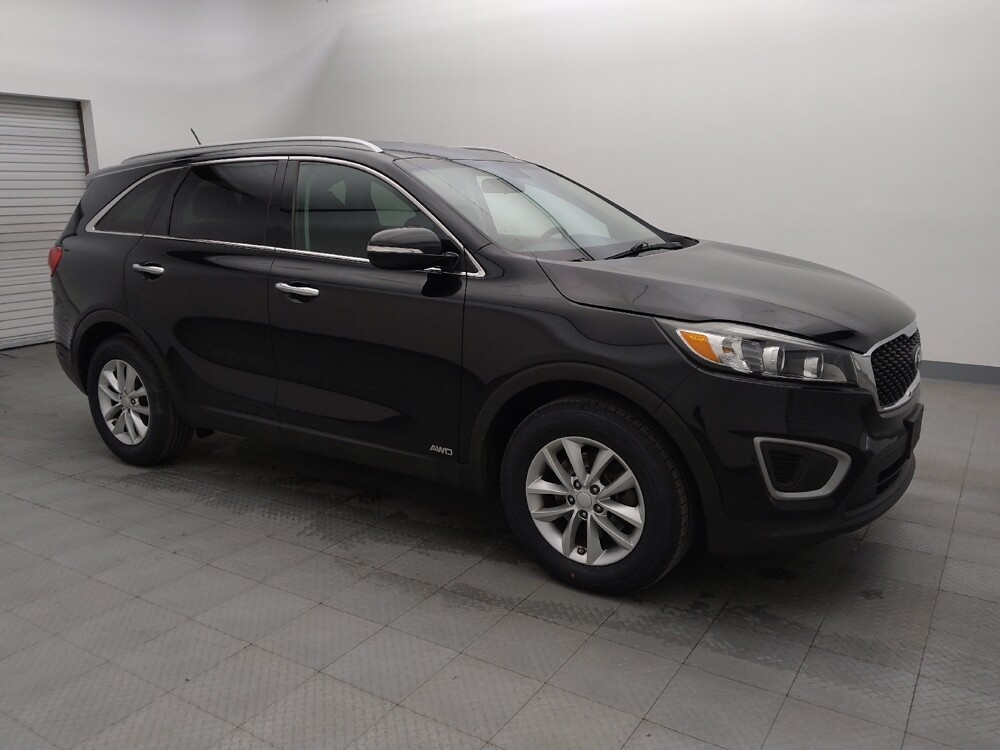 2017 Kia Sorento in Houston, TX 77034 - 18089904 11
