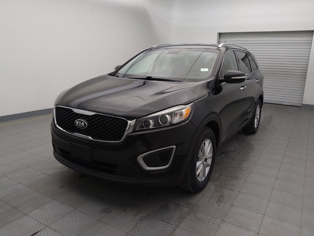 2017 Kia Sorento in Houston, TX 77034 - 18089904 15