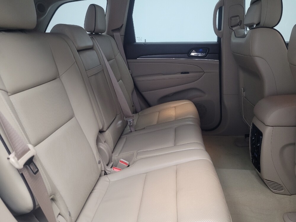 2019 Jeep Grand Cherokee in Ft Wayne, IN 46805 - 18089911 19