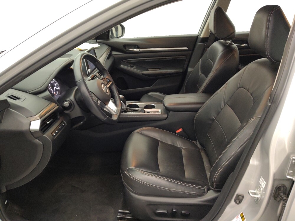 2019 Nissan Altima in Live Oak, TX 78233 - 18089914 17