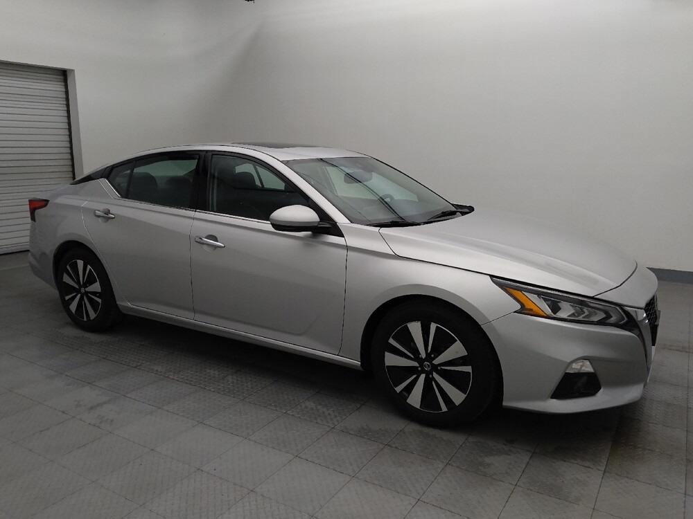 2019 Nissan Altima in Live Oak, TX 78233 - 18089914 11