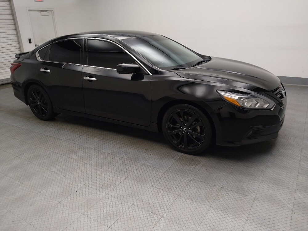 2018 Nissan Altima in Lombard, IL 60148 - 18089918 11