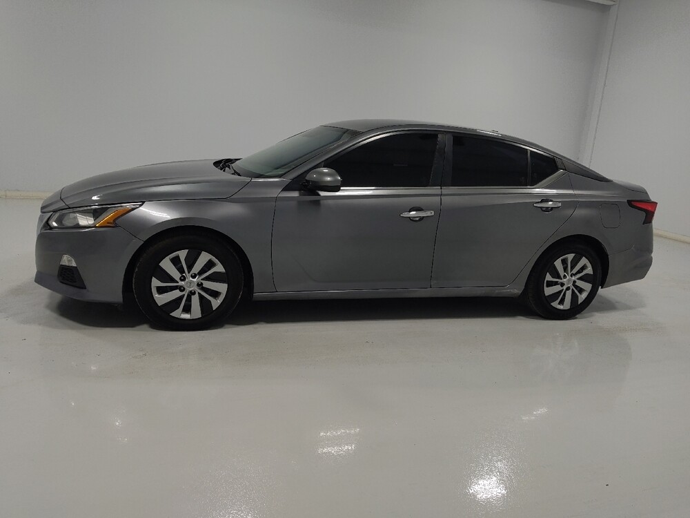 2019 Nissan Altima in Columbus, OH 43228 - 18089924 2