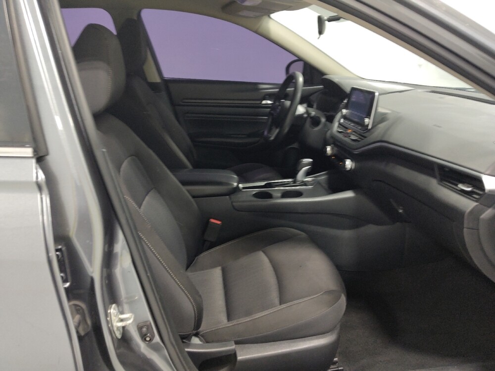 2019 Nissan Altima in Columbus, OH 43228 - 18089924 21