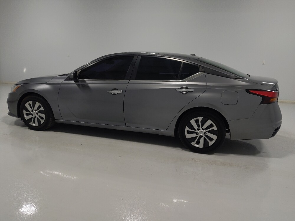 2019 Nissan Altima in Columbus, OH 43228 - 18089924 3