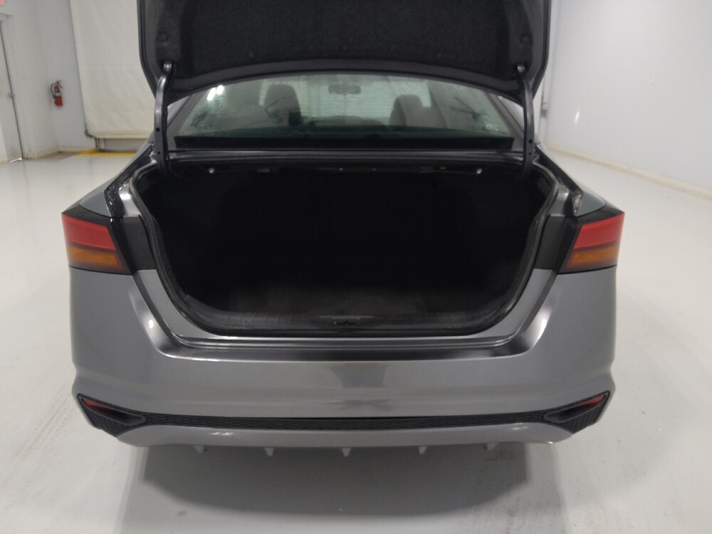 2019 Nissan Altima in Columbus, OH 43228 - 18089924 29