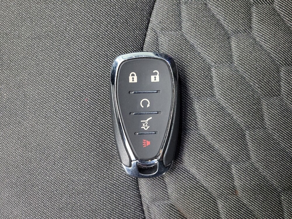 2020 Chevrolet Equinox in Taylor, MI 48180 - 18089926 32