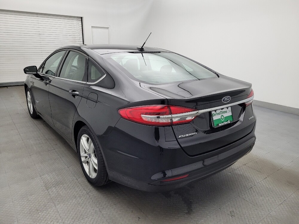 2018 Ford Fusion in Greenville, SC 29607 - 18089933 5