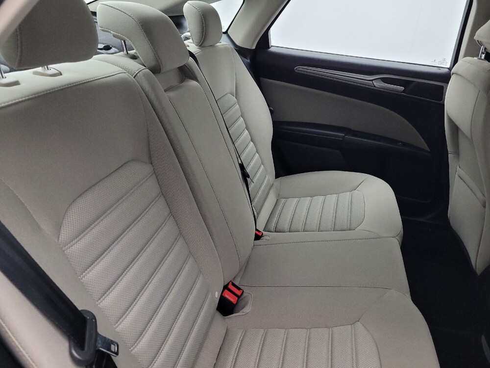 2018 Ford Fusion in Greenville, SC 29607 - 18089934 19