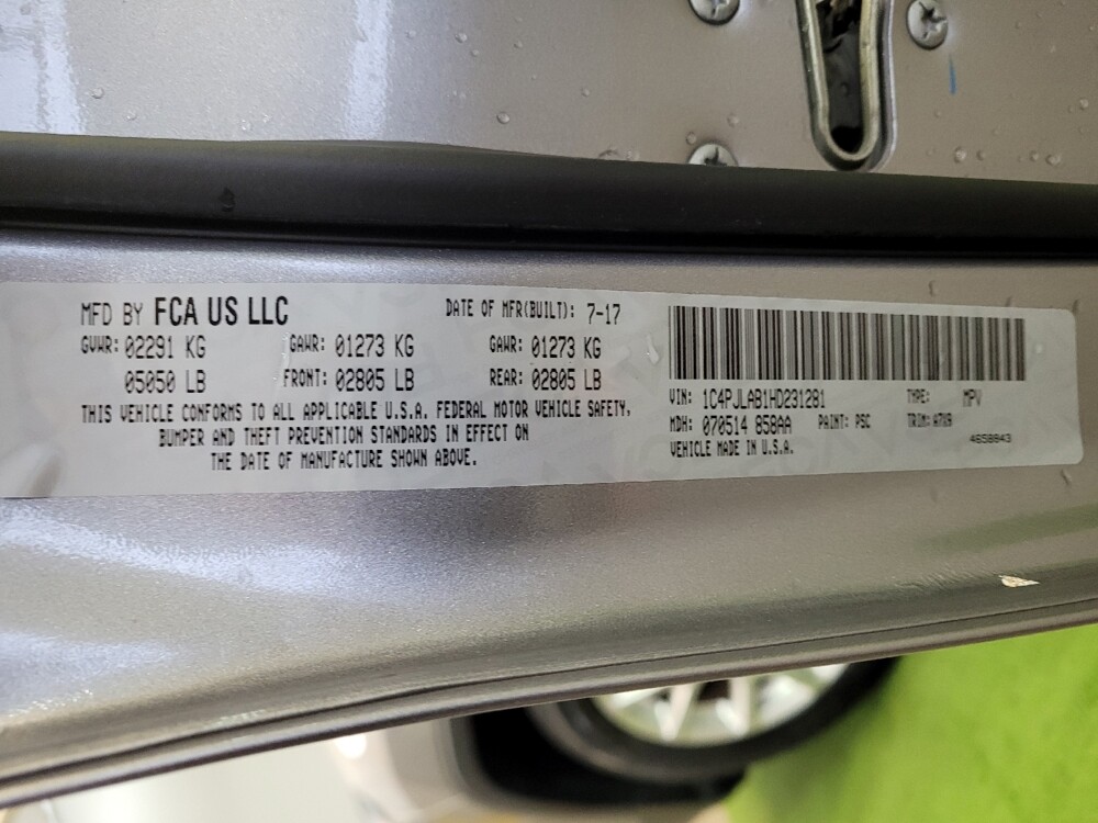 2017 Jeep Cherokee in Miamisburg, OH 45342 - 18089936 33