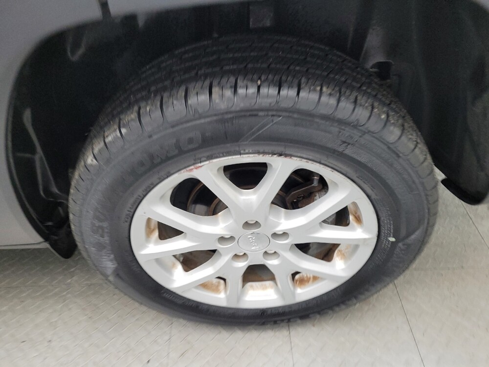 2017 Jeep Cherokee in Miamisburg, OH 45342 - 18089936 31