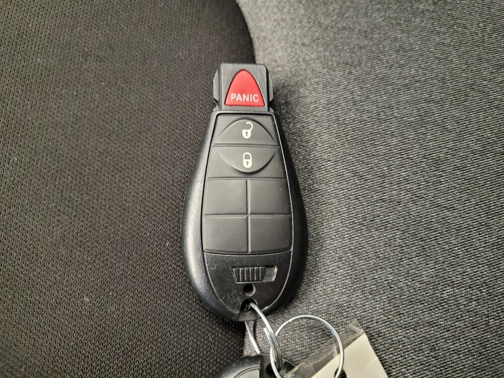 2017 Jeep Cherokee in Miamisburg, OH 45342 - 18089936 32