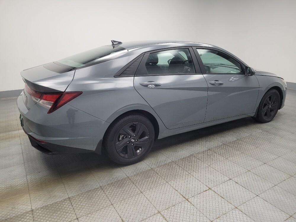 2022 Hyundai Elantra in Ft Wayne, IN 46805 - 18089941 10