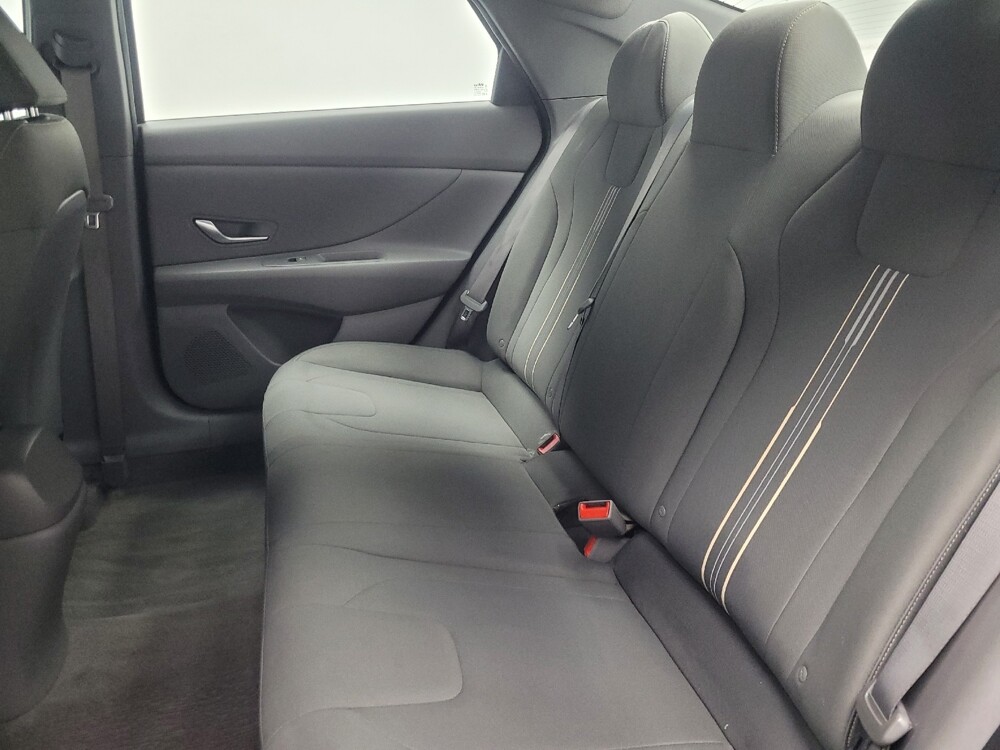 2022 Hyundai Elantra in Ft Wayne, IN 46805 - 18089941 18