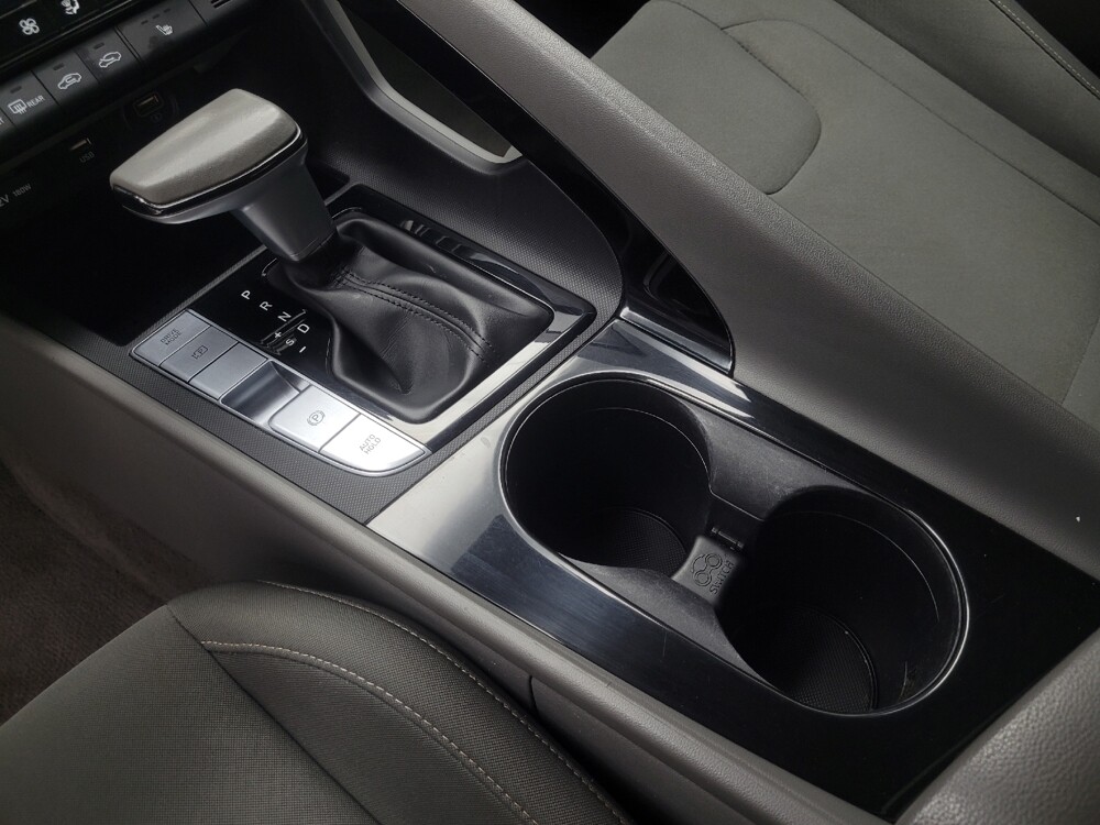 2022 Hyundai Elantra in Ft Wayne, IN 46805 - 18089941 26