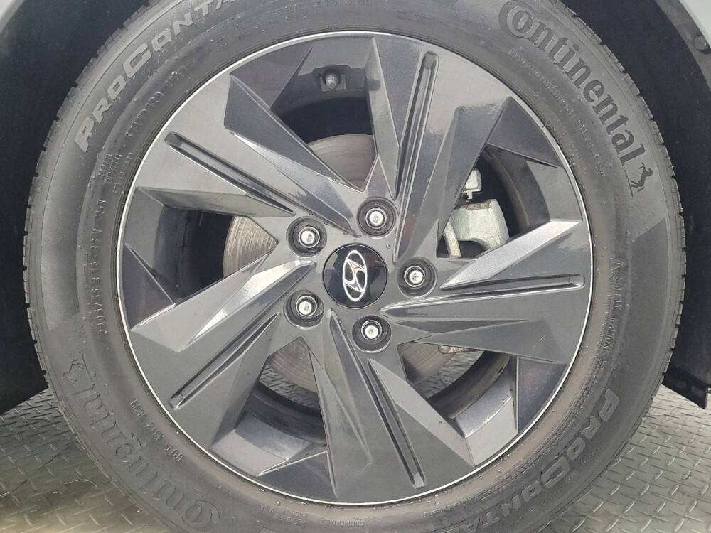 2022 Hyundai Elantra in Ft Wayne, IN 46805 - 18089941 31