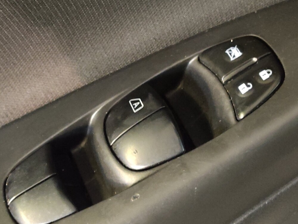 2017 Nissan Sentra in Charleston, SC 29414 - 18089943 27