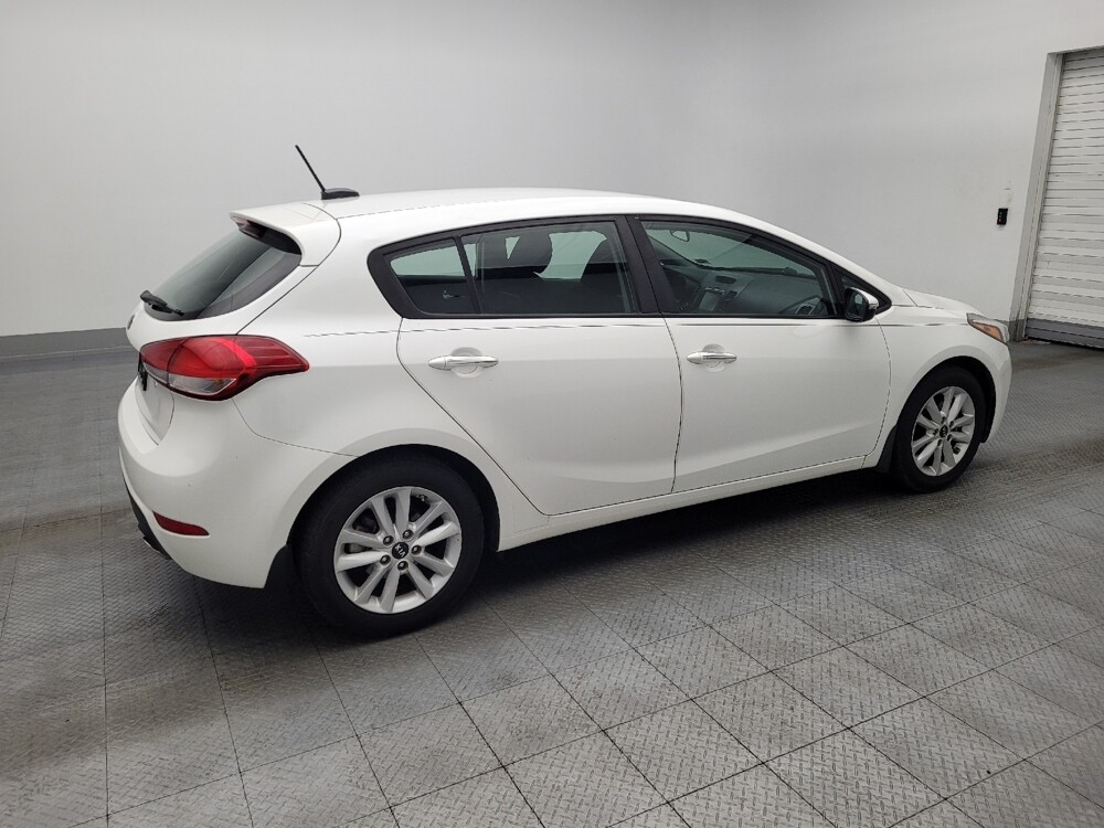 2017 Kia Forte in Charleston, SC 29414 - 18089948 10