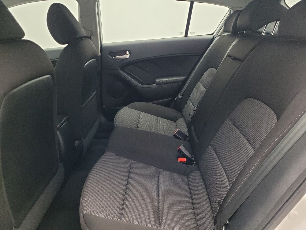 2017 Kia Forte in Charleston, SC 29414 - 18089948 18