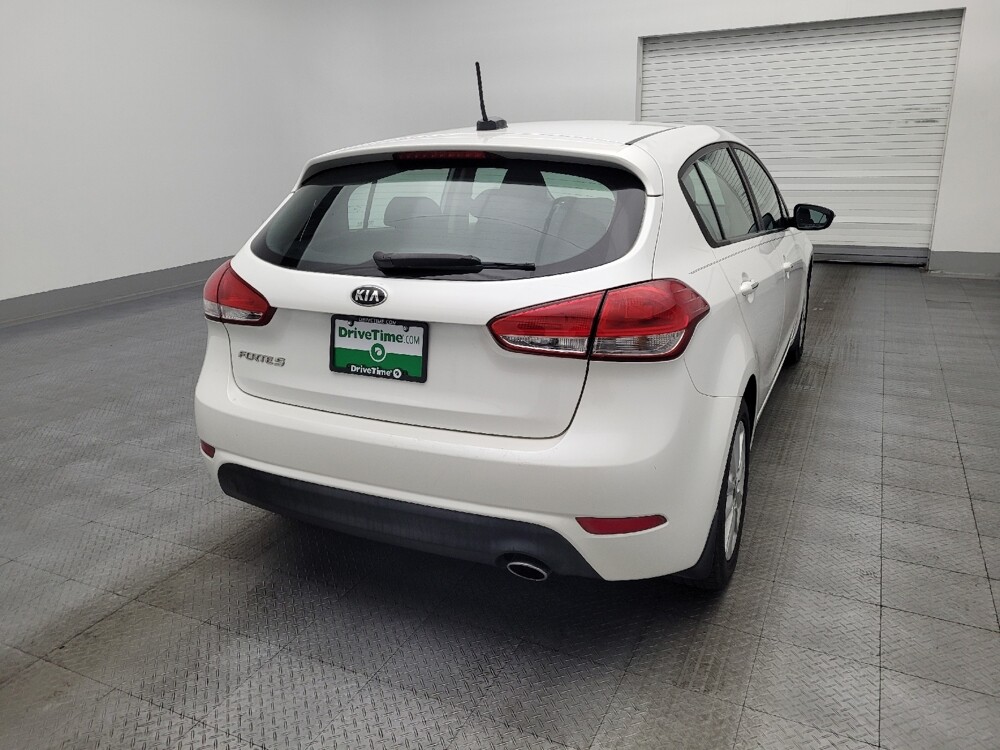 2017 Kia Forte in Charleston, SC 29414 - 18089948 7