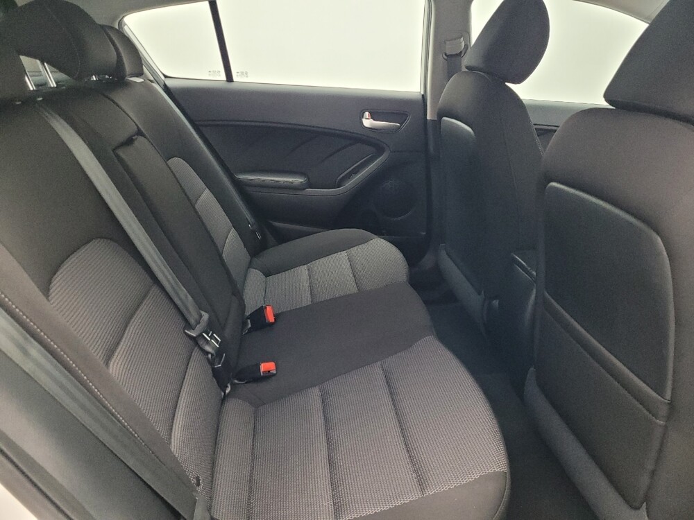 2017 Kia Forte in Charleston, SC 29414 - 18089948 19